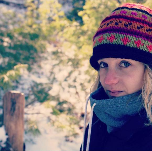 Meet your Posher, Emily - Picture 1 of 1